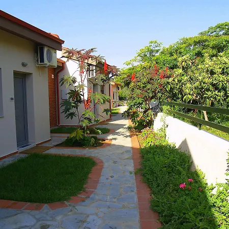 Apartment Village Mare Residences