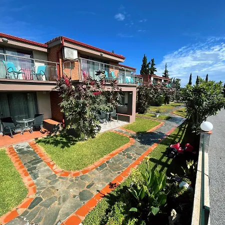 Village Mare Residences *